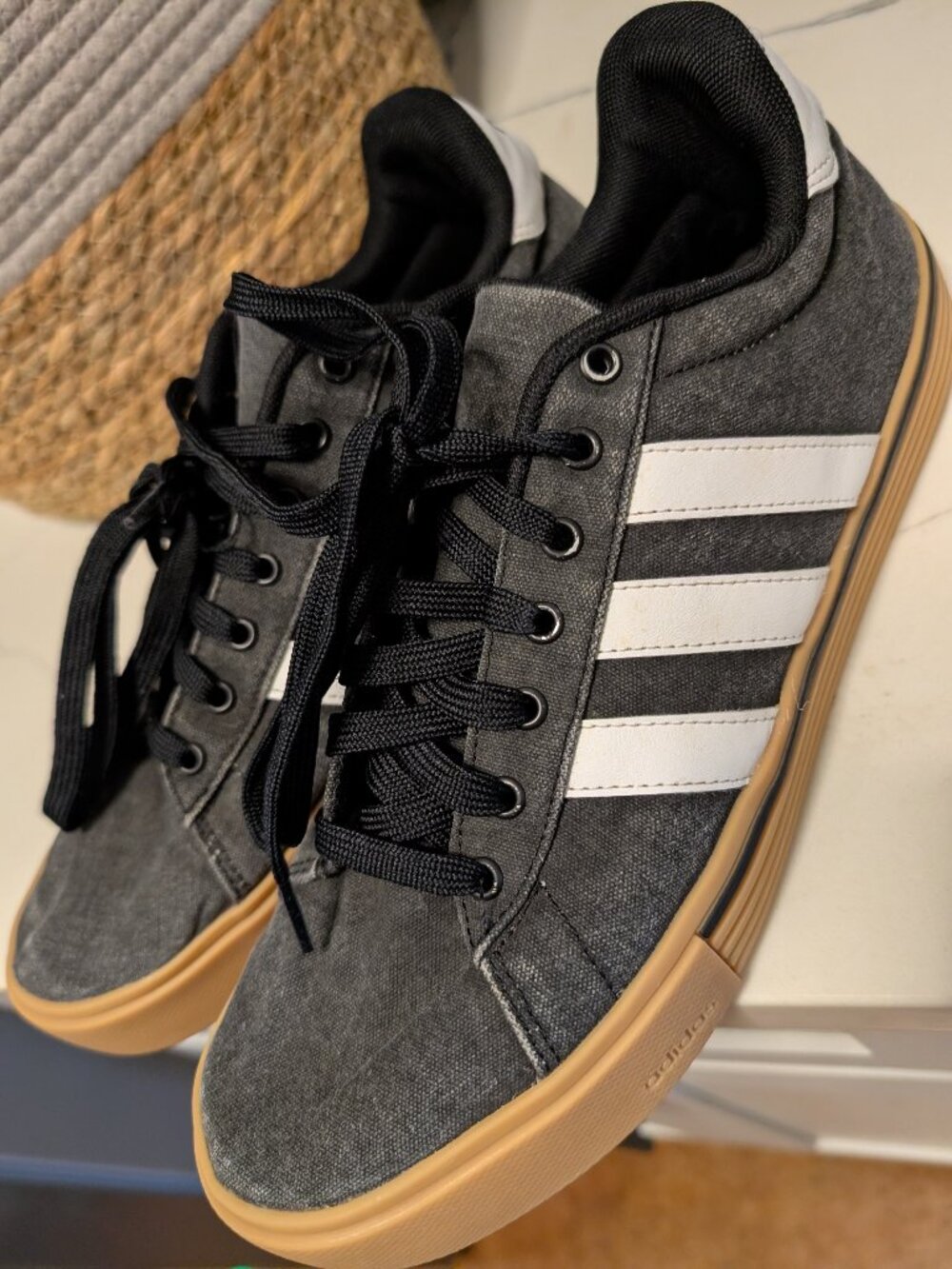 Adidas Men's Daily 4.0 Shoe size 11